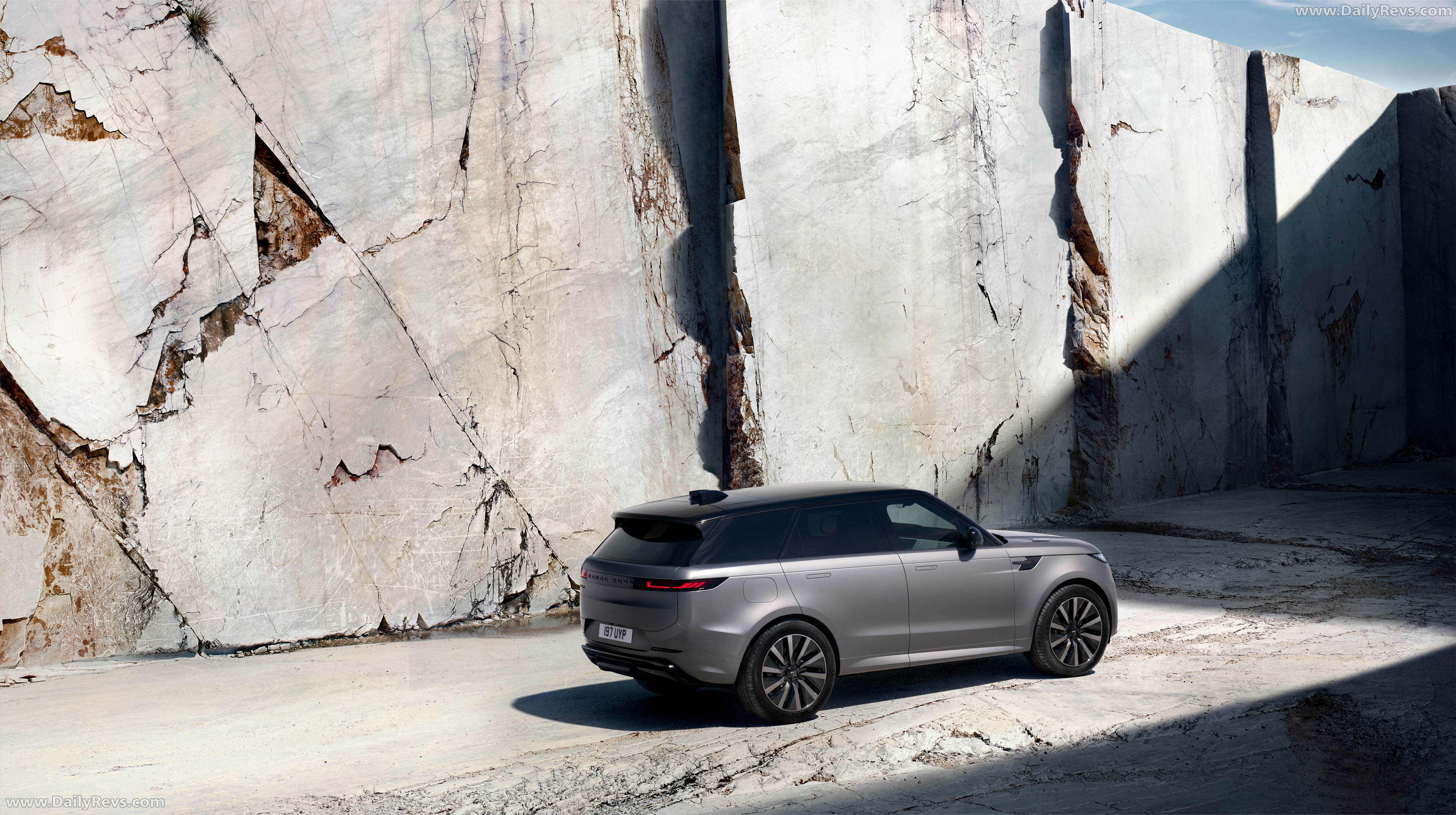 2027 Land Rover Range Rover Sport Electric Rear View